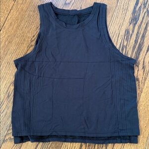 Lululemon black cropped Sleeveless Tank Top, size 2/4